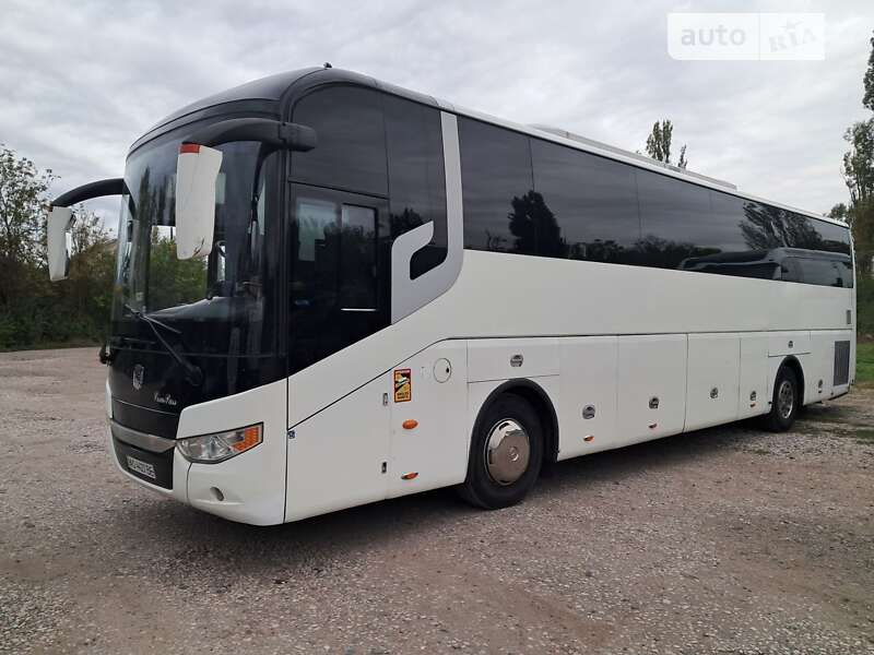 Туристический / Междугородний автобус Zhong Tong LCK 6129 H 2013 в Чопе