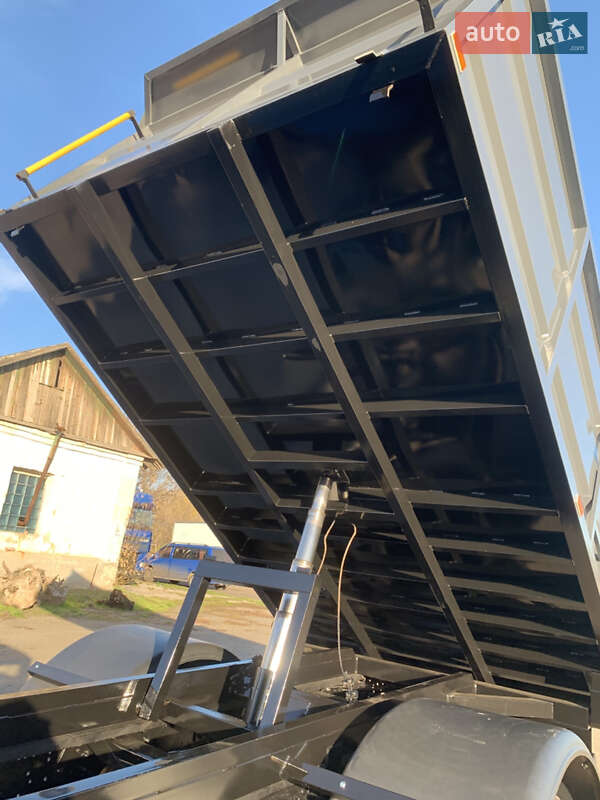 Самосвал ЗИЛ 130 1990 в Первомайске