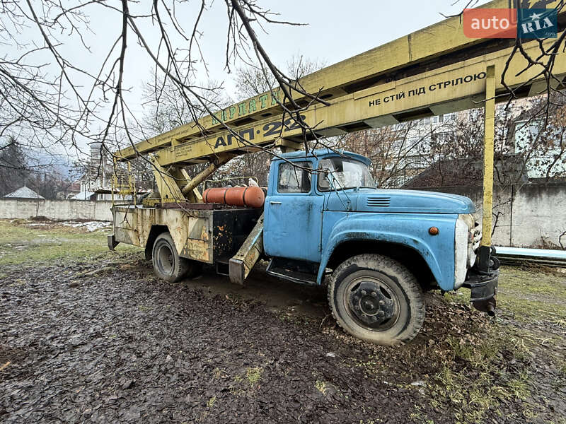 Автовышка ЗИЛ 130 1986 в Мукачево