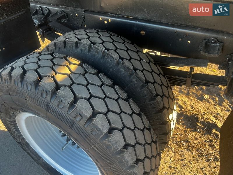 Самосвал ЗИЛ 130 1990 в Николаеве