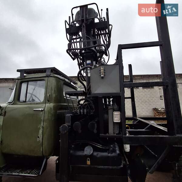 Лесовоз / Сортиментовоз ЗИЛ 131 1983 в Коростене