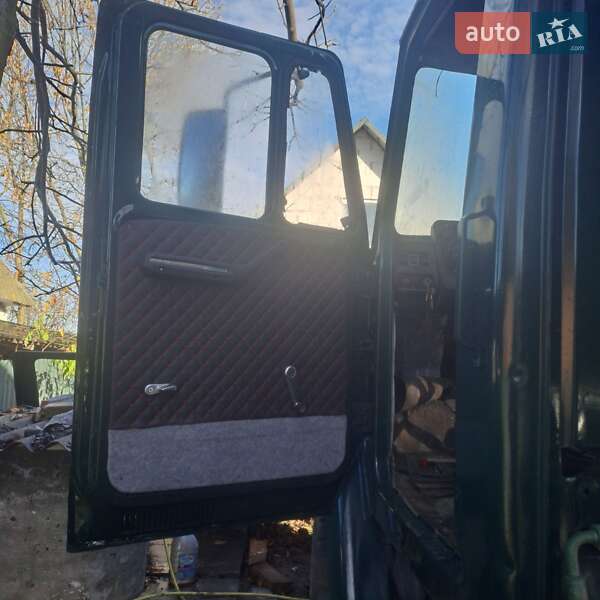 Самосвал ЗИЛ 131 1979 в Чорткове