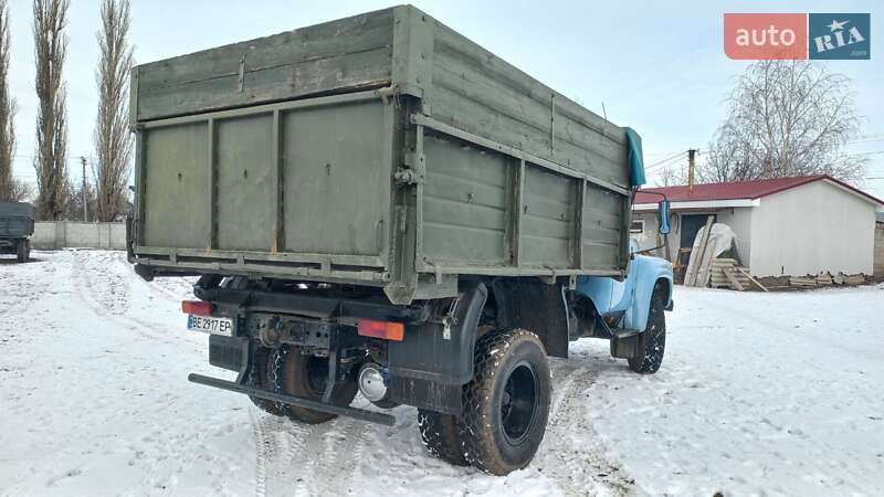 Самоскид ЗИЛ ММЗ 554 1981 в Новому Бузі