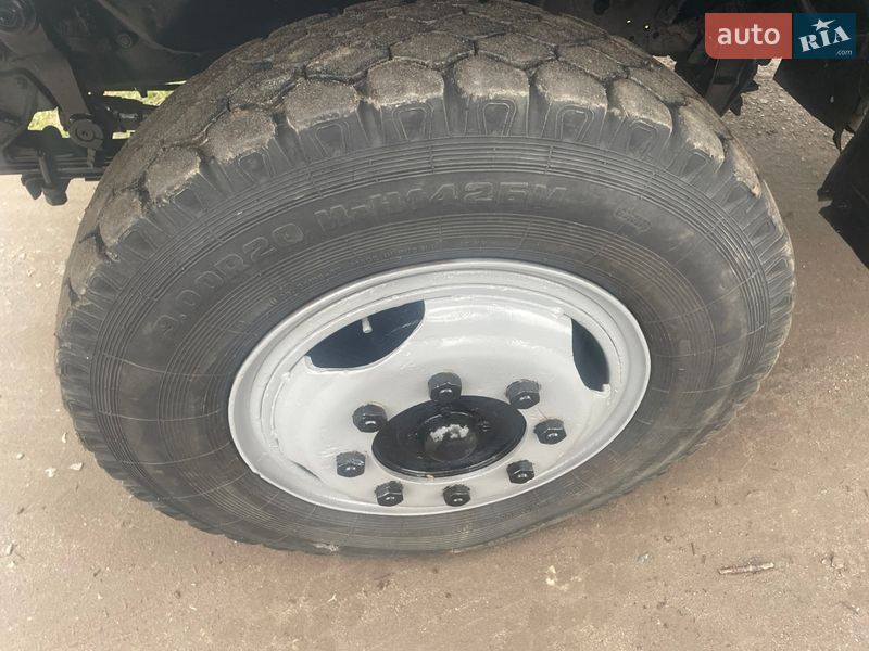 Самоскид ЗИЛ ММЗ 554 1990 в Гнівані