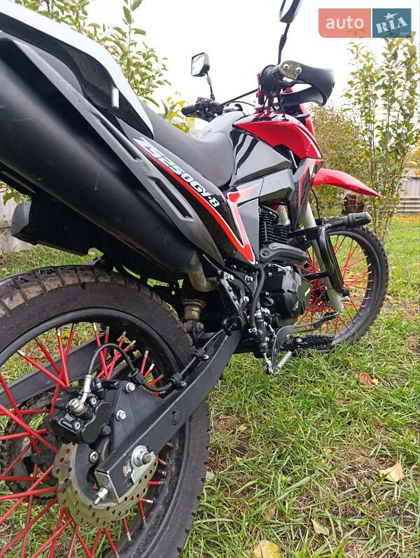 Мотоцикл Внедорожный (Enduro) Zonsen ZS250GY-8 2024 в Чугуеве фото 6 Мотоцикл Внедорожный (Enduro) Zonsen ZS250GY-8 2024 в Чугуеве