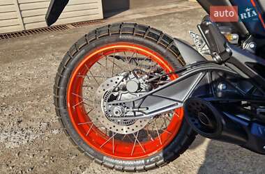 Мотоцикл Без обтекателей (Naked bike) Zontes ZT 200 U1 2024 в 