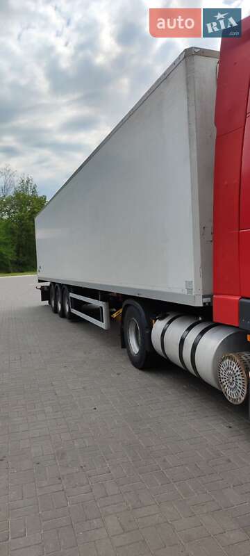 Рефрижератор полуприцеп Zorzi 36S 1993 в Киеве