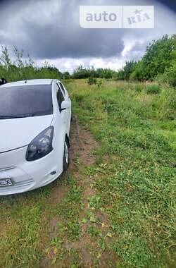 Хэтчбек Zotye Z100 2015 в 