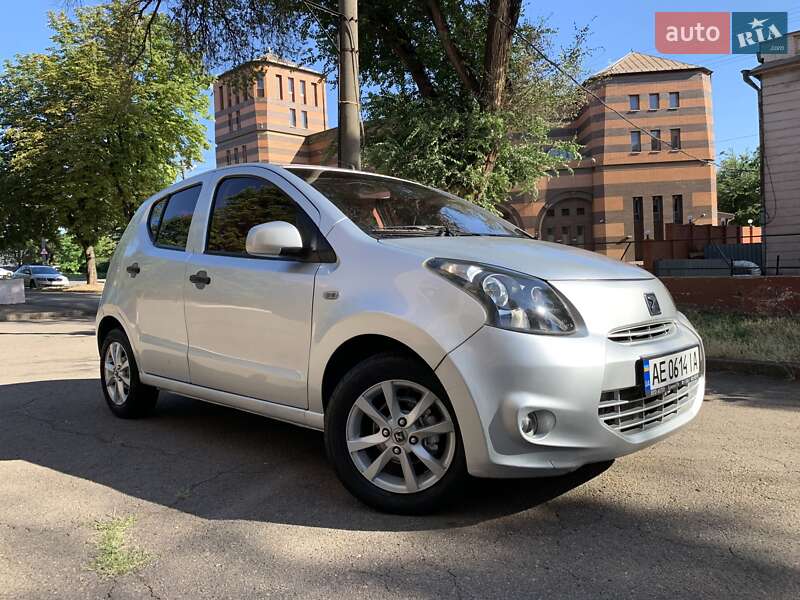 Хетчбек Zotye Z100 2015 в Кривому Розі фото 10 Хетчбек Zotye Z100 2015 в Кривому Розі