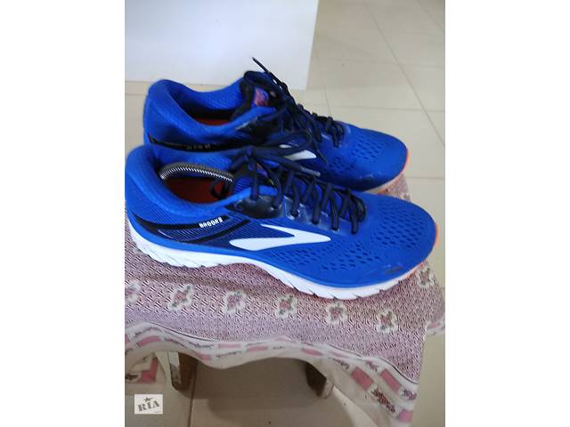 Brooks GTS 18