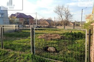 Продається земельна ділянка 5.61 соток у Чернівецькій області