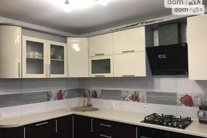 Продается 2-комнатная квартира 60 кв. м в Тернополе