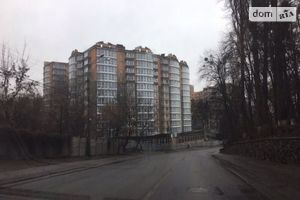 Продается 1-комнатная квартира 66.5 кв. м в Виннице