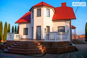 Продается одноэтажный дом 241 кв. м с беседкой