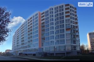 Продается 3-комнатная квартира 100 кв. м в Чернигове