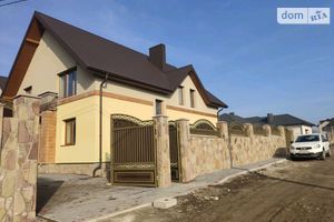 Продается часть дома 285 кв. м с участком