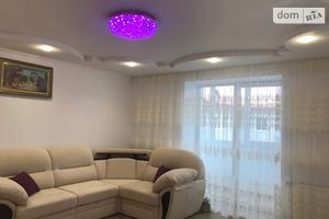 Продається 2-кімнатна квартира 60 кв. м у Тернополі