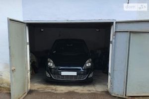 Продается место в гаражном кооперативе под легковое авто на 22 кв. м