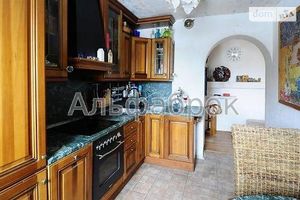 Продается 4-комнатная квартира 87 кв. м в Киеве
