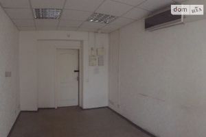 Продается офис 378.4 кв. м в нежилом помещении в жилом доме