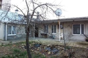 Продается одноэтажный дом 94 кв. м с беседкой