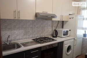 Продается 3-комнатная квартира 66 кв. м в Черкассах