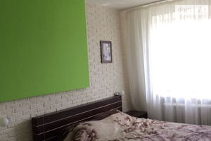 Продается 4-комнатная квартира 80 кв. м в Черкассах