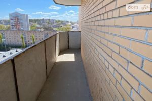Продається 2-кімнатна квартира 65 кв. м у Тернополі