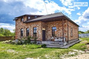 Продается дом на 2 этажа 200 кв. м с баней/сауной