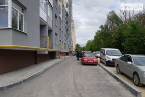 Продается 3-комнатная квартира 80 кв. м в Тернополе