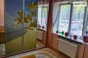 Продается 3-комнатная квартира 66 кв. м в Житомире