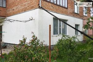 Продается 3-комнатная квартира 94.6 кв. м в Жмеринке