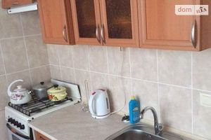 Продается 1-комнатная квартира 40 кв. м в Кривом Роге
