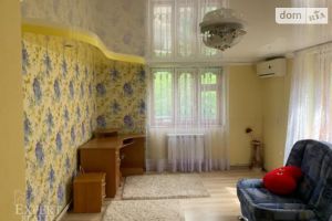 Продается дом на 2 этажа 200 кв. м с беседкой