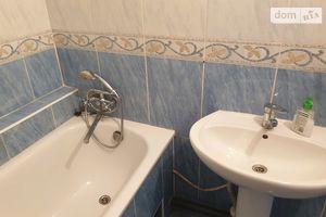 Продается 2-комнатная квартира 75 кв. м в Виннице