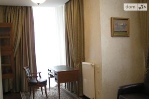 Сдается в аренду 3-комнатная квартира 150 кв. м в Киеве