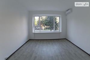 Здається в оренду приміщення вільного призначення 15 кв. м в 4-поверховій будівлі