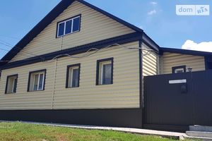 Продается 5-комнатная квартира 103 кв. м в Прилуках
