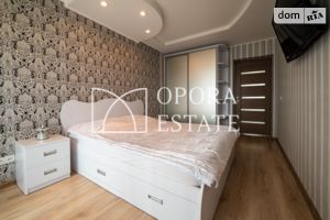 Продається 3-кімнатна квартира 67.7 кв. м у Чернігові