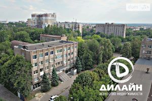 Продается помещения свободного назначения 1633 кв. м в 5-этажном здании