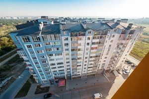 Продается 3-комнатная квартира 74 кв. м в Ивано-Франковске