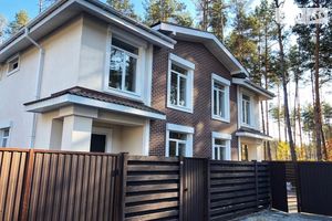 Продається будинок 2 поверховий 124 кв. м з балконом