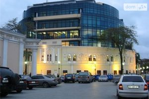 Здається в оренду підземний паркінг під легкове авто на 12.7 кв. м