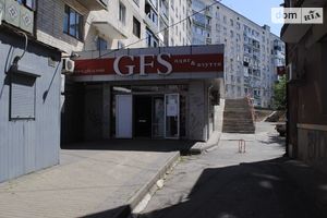 Сдается в аренду нежилое помещение в жилом доме 361.7 кв. м в 3-этажном здании