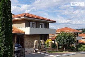 Продается дом на 2 этажа 250 кв. м с балконом