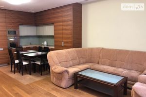 Продается 2-комнатная квартира 69 кв. м в Днепре
