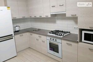 Сдается в аренду 1-комнатная квартира 40 кв. м в Тернополе
