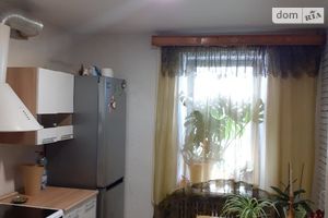 Продается 2-комнатная квартира 51 кв. м в Ровно