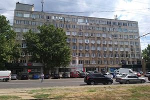 Продається офіс 850 кв. м в бізнес-центрі