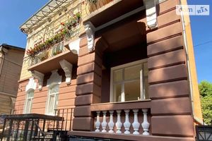 Сдается в аренду торгово-развлекательный комплекс 80 кв. м в 3-этажном здании